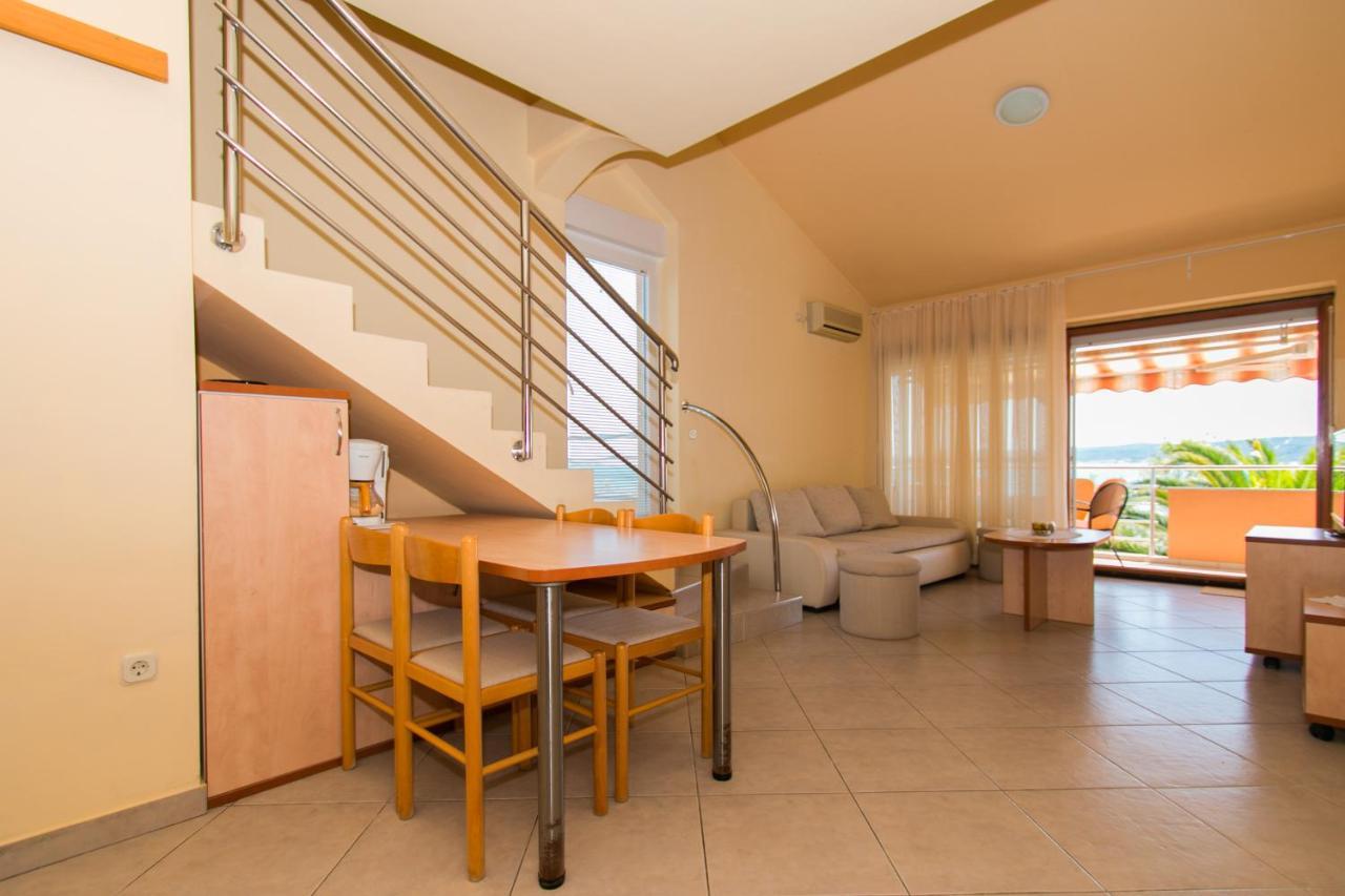 Apartments Matas Sukosan Bagian luar foto