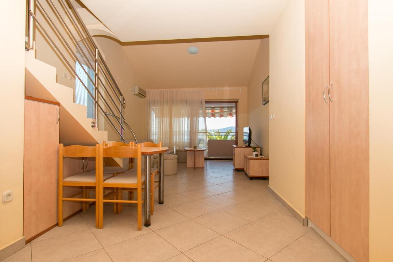 Apartments Matas Sukosan Bagian luar foto