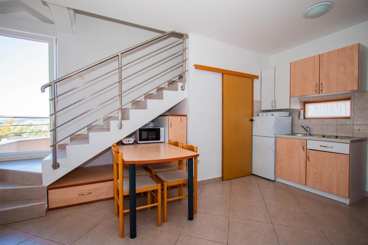 Apartments Matas Sukosan Bagian luar foto